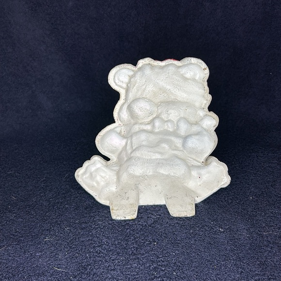 Doorstop, Cast Iron Holiday Bear by Red Arrow. Vintage - Picture 2 of 3